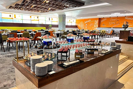 Кэнди-бар на 370 персон