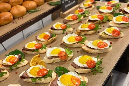 Завтрак на 70 персон Мерк