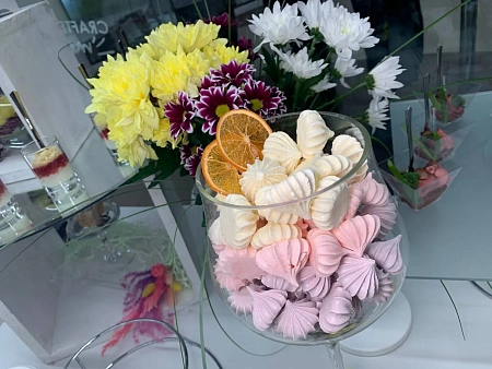 Фуршет для Ferrero на 8 марта