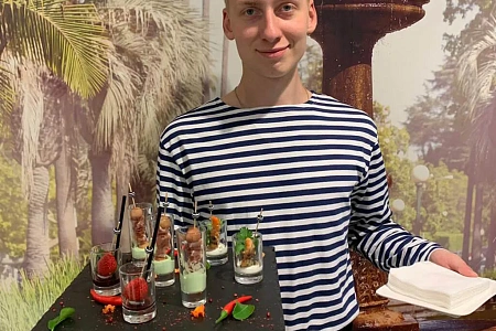 Коктейль для Эстель Адони