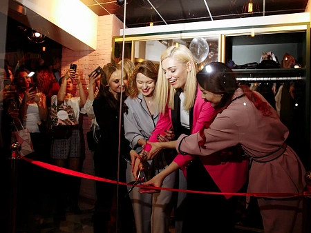 Открытие Салона Zаzеркалье