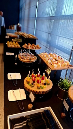 Фуршет на 45 персон для ООО «Яндекс.Вертикали »