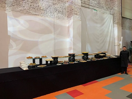 Фуршет в формате шведского стола на 250 персон