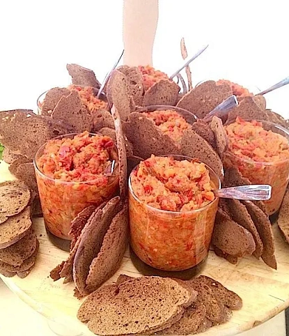 Корпоративный фуршет в шатре