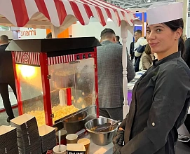 Анимационная станция с поп-корном на выставке