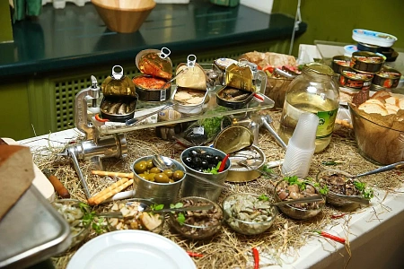 Фуршет в театре "У Никитских Ворот"