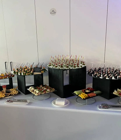 Фуршет на 100 персон  А1 TEAM для Axe