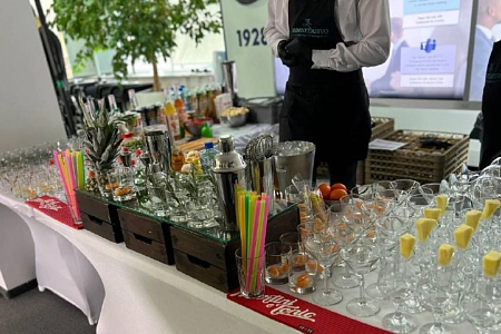 Фуршет и выездной бар на 130 персон