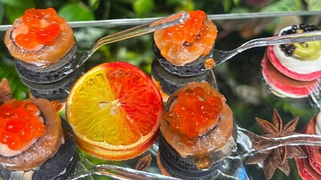 Доставка с обслуживанием на 60 персон лофт Москва Сити 