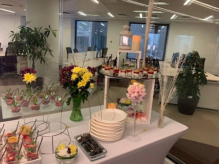 Фуршет для Ferrero на 8 марта