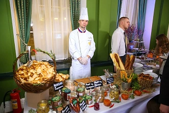 Фуршет в театре "У Никитских Ворот"