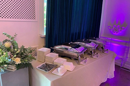 Фуршет, анимация и бар на 40 персон