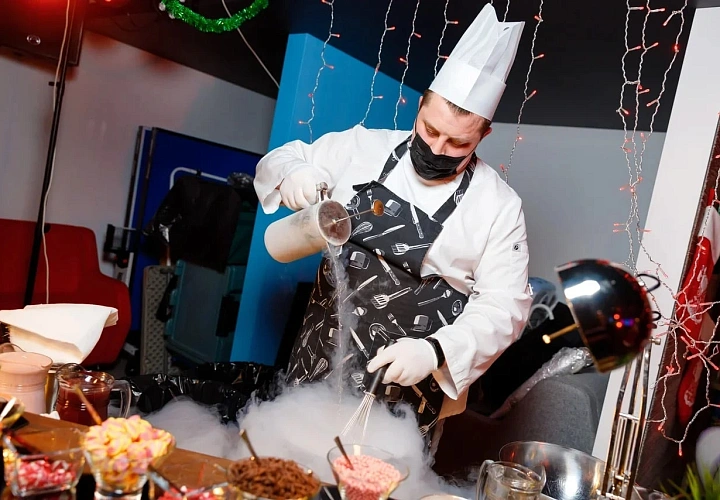 Демонстрационная станция с азотным мороженым и сорбетами (фото 2)