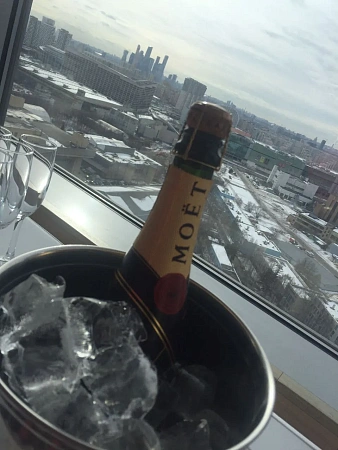 Фуршет в офисе компании