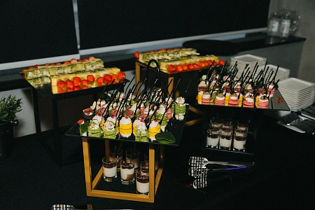 Кофе-брейк и фуршет на 85 персон IMREDI