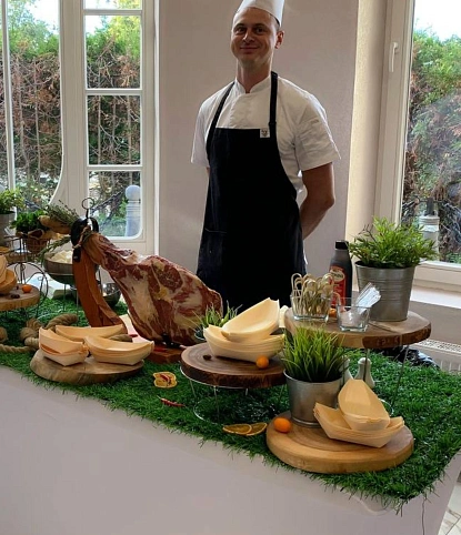 Food станции на свадьбу для 140 персон