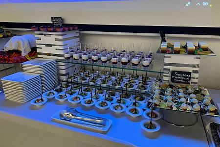 Фуршет на 90 персон РосГеология