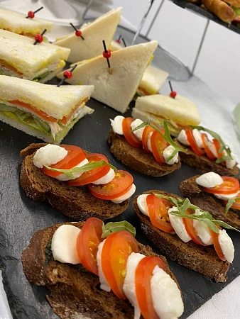 Фуршет на 50 персон для компании Алкон