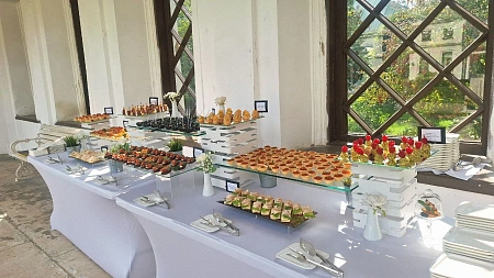 Свадебный банкет и welcome зона в Усадьбе Середниково на 70 персон