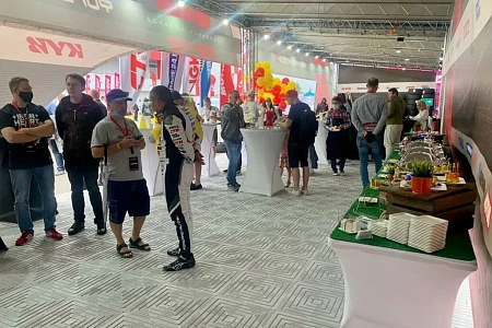 Фуршет на стенде Форвард Авто