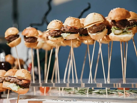 Фуршет в офисе компании GLO