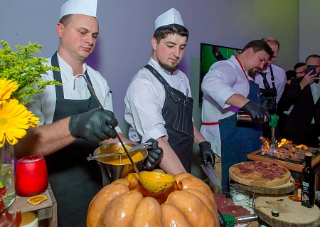 Станции с горячим