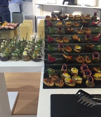 Торжественная трапеза на 150 гостей