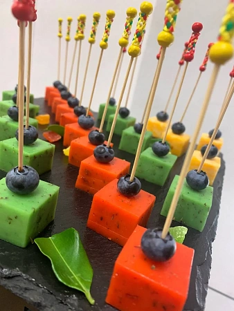 Фуршет и банкет на 100 персон для 1С