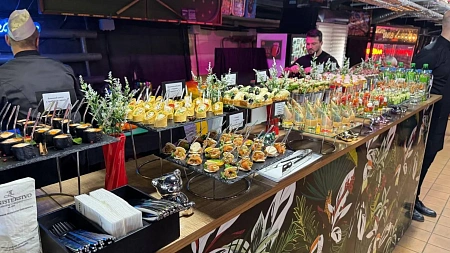 Фуршет на 16-летие на 32 персоны