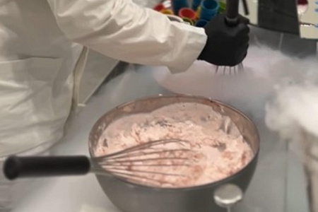 Станция с азотным мороженым на 150 персон