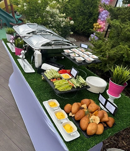 Праздник в честь дня рождения на 14 персон фуршет