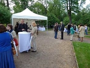 Фуршет в парке Останкинского дворца