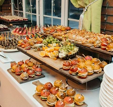 Анимационная станция "Винное казино" и доставка с обслуживанием на 80 персон