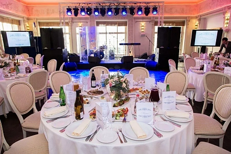 Юбилейный банкет на 100 гостей