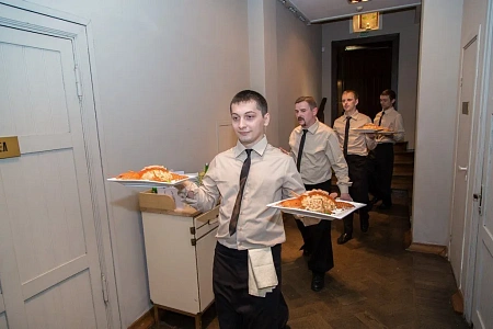 Юбилейный банкет на 100 гостей