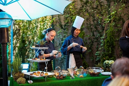 Презентация в Rouge Bunny Rouge