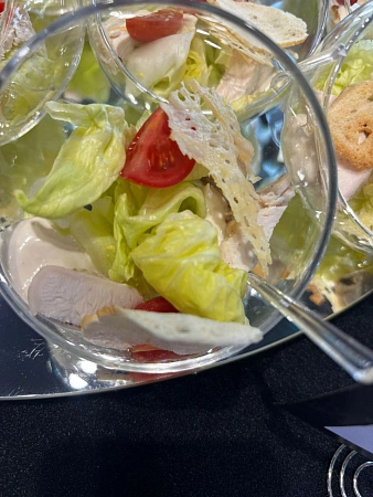 Кофе-брейки и фуршет на бизнес-мероприятие для 105 персон