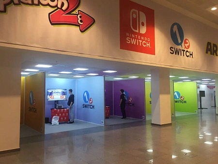 Фуршет для гостей Nintendo