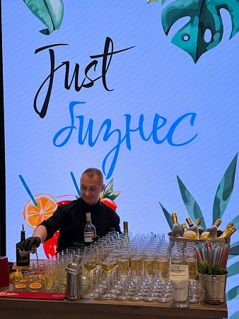 Коктейль на 150 персон для клиентов компании СТОУН 