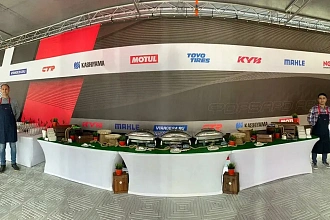 Фуршет на стенде Форвард Авто