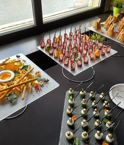 Фуршет Рейсвей на 90 персон