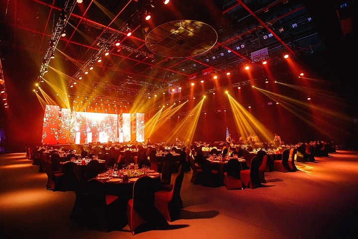 Заказать выездной кейтеринг гала ужин фото 1