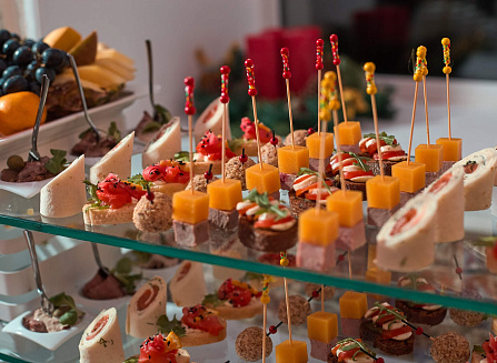 Доставка готовых блюд на 8 марта