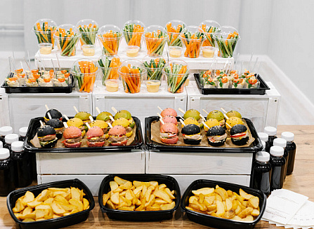 Доставка готовых блюд на Выпускной